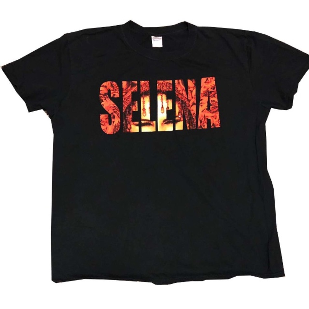 SELENA GOMEZ TOUR SHIRT